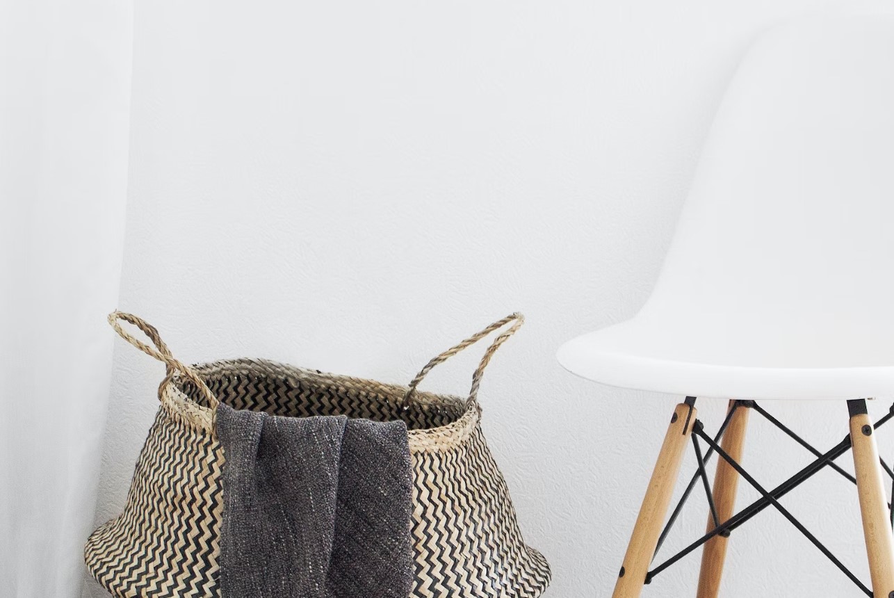 Cara Mudah Membersihkan Dinding Putih