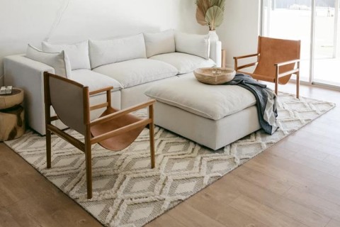 Percantik Rumah Dalam Sekejap Dengan 5 Pilihan Corak Dan Warna Karpet