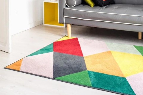 Ceriakan Tahun Baru Dengan Karpet Warna Yang Baru Bersama CARPETSHOP
