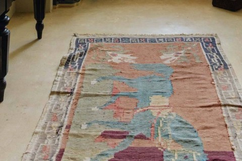 Cara Mudah Hilangkan Bekas Furnitur Pada Permukaan Karpet