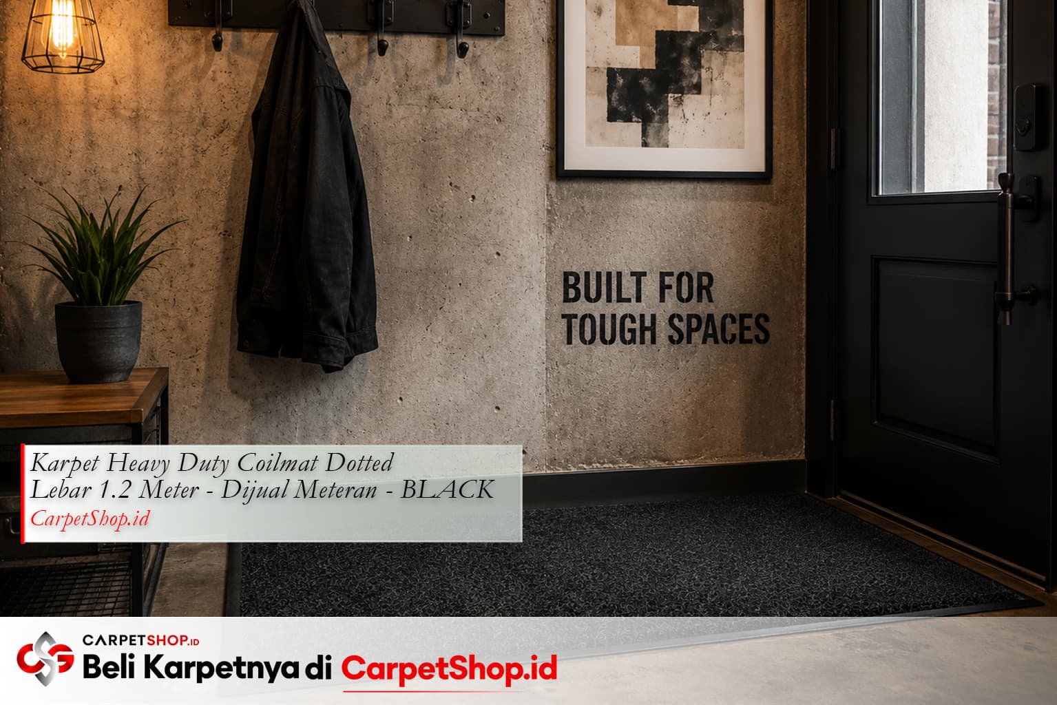 Foyer rumah Industrial dengan Karpet Heavy Duty Coilmat Black tegas