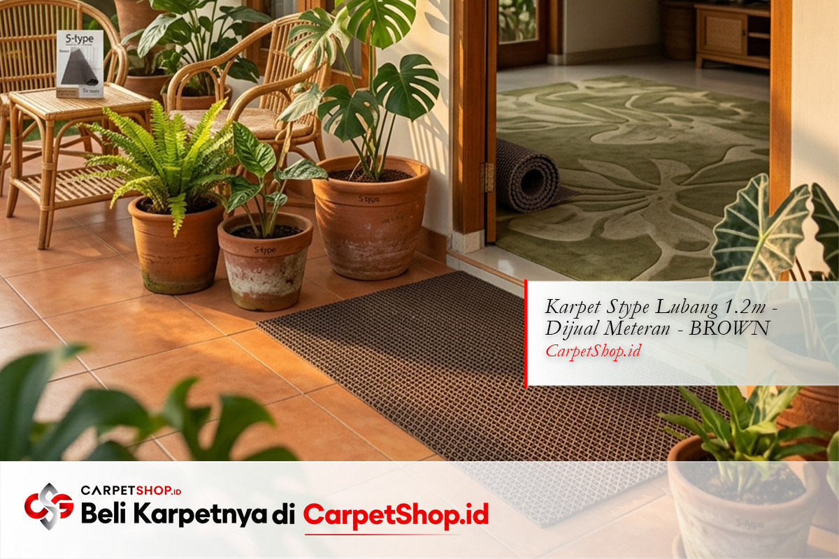 Keset natural teras untuk melengkapi karpet warna hijau di dalam dengan Keset Stype Lubang 1.2m Brown